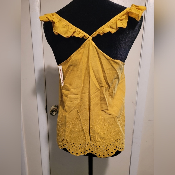 Yellow Lace Strap Sleeveless Top - Picture 5 of 6